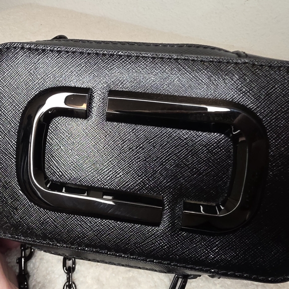 Marc Jacobs The Hot Shot Black Saffiano Leather Crossbody Bag - Picture 15 of 15